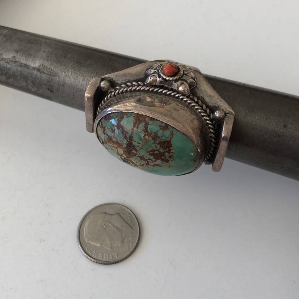 Vintage silver and turquoise oval and coral ring - Picture 9 of 16